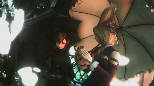 Alex Coy (left)
Theia Trygg (right)